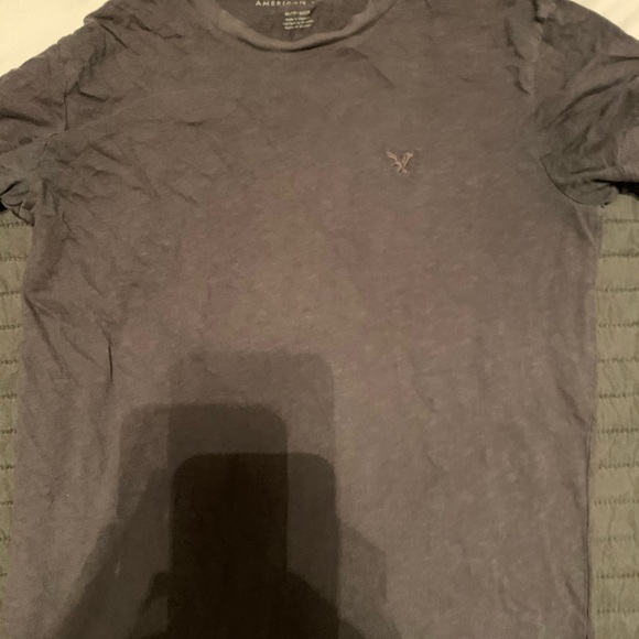 two men’s extra small American eagle T-shirts - Picture 6 of 6